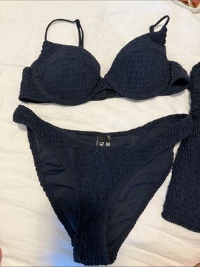 TRIANGL SWIM
